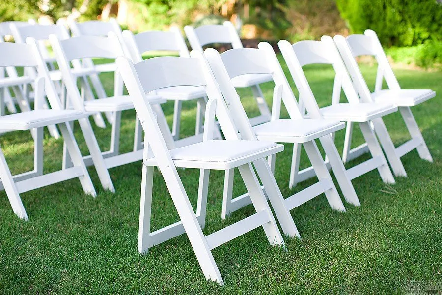 Witte ceremonie kunststof trouwstoel inclusief WITTE zitting p/st.