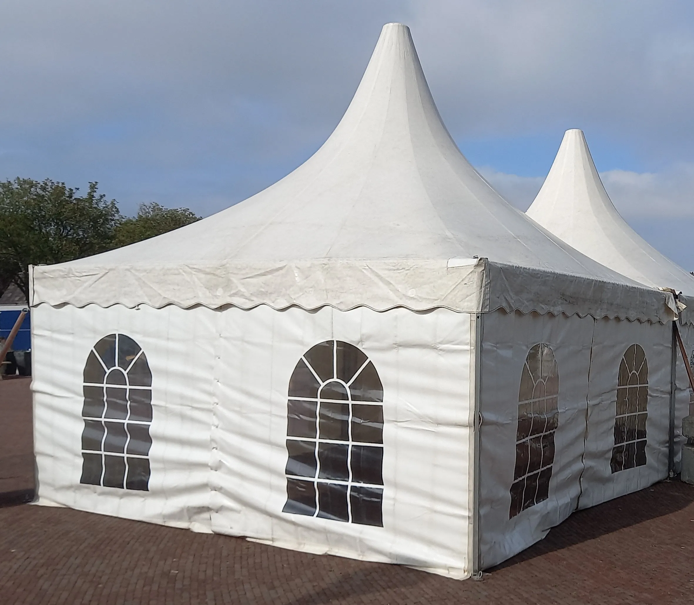 Tent Pagode 3 x 3 meter met zeilen zijwanden