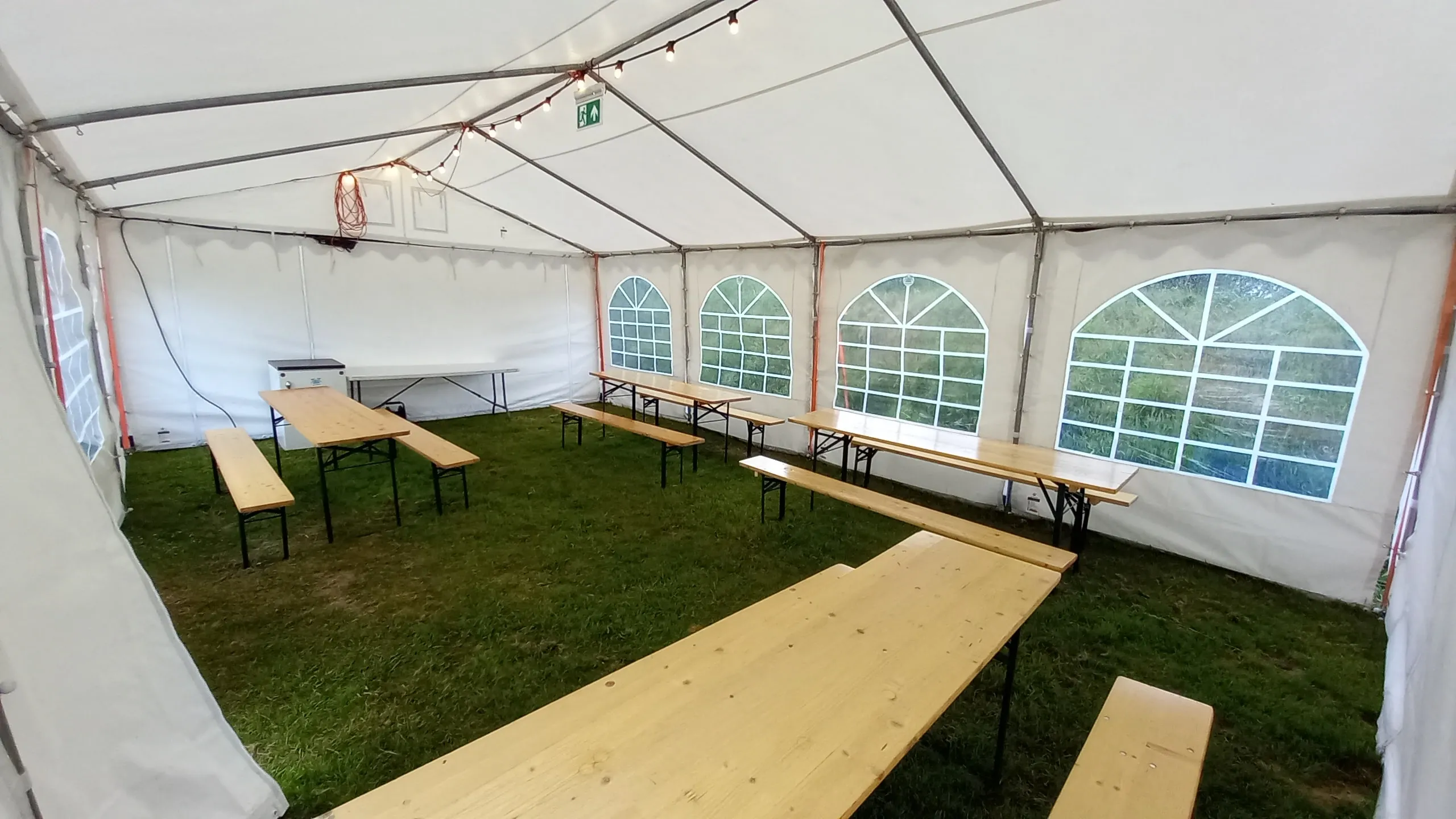 Partytent overkapping 5x8 meter PVC exclusief zijwanden. (Door ons opgezet)