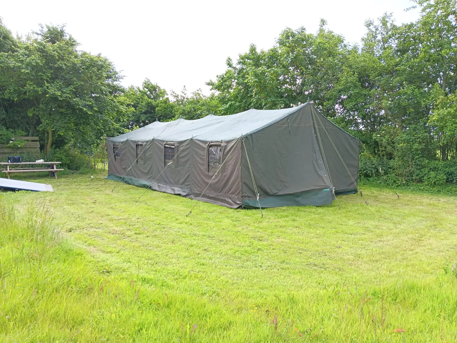 Legertent 5x5 meter (exclusief kosten plaatsing en grondzeil)