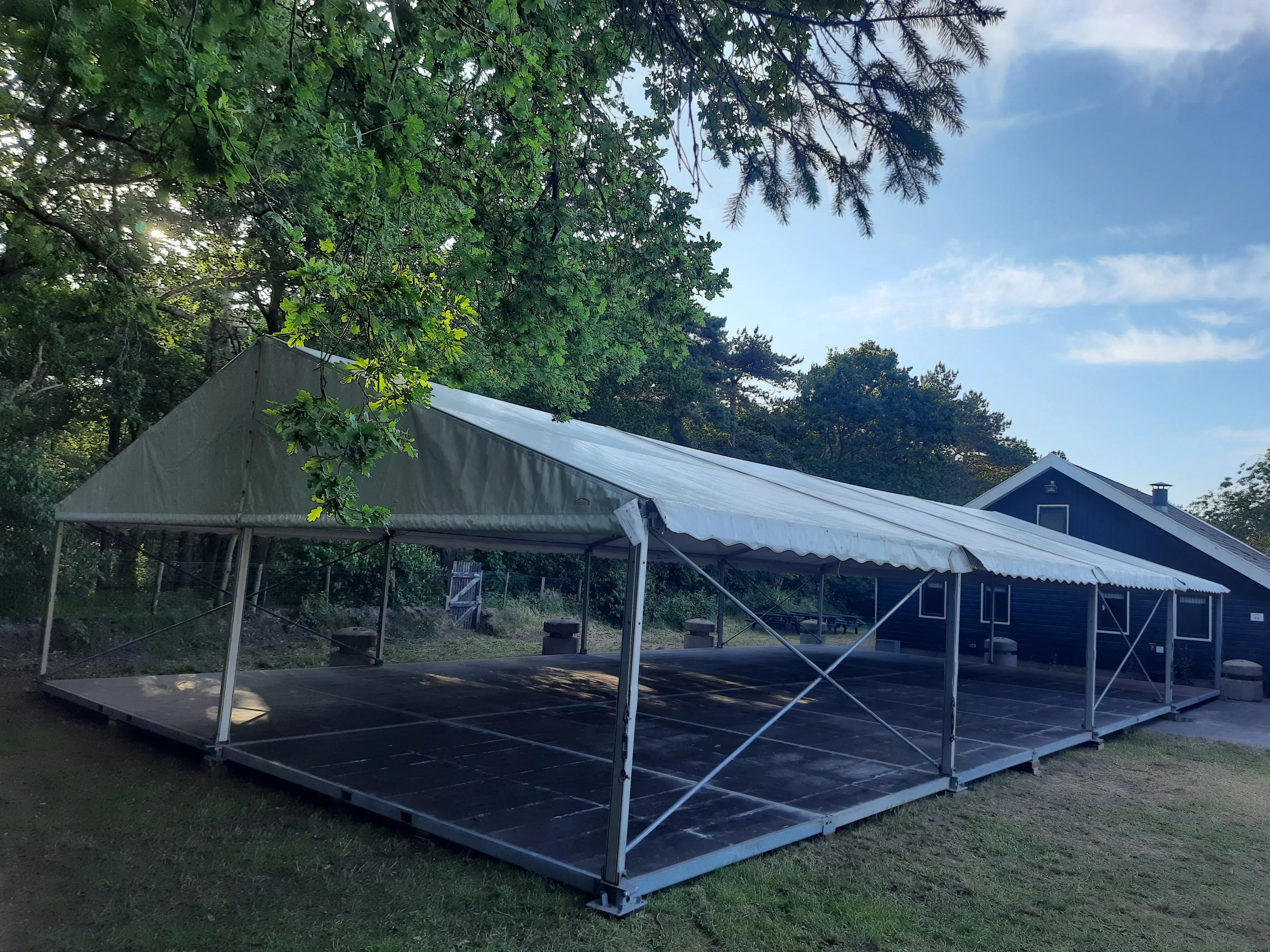 Tent Alu Hal H10 basis wit (10 meter breed)