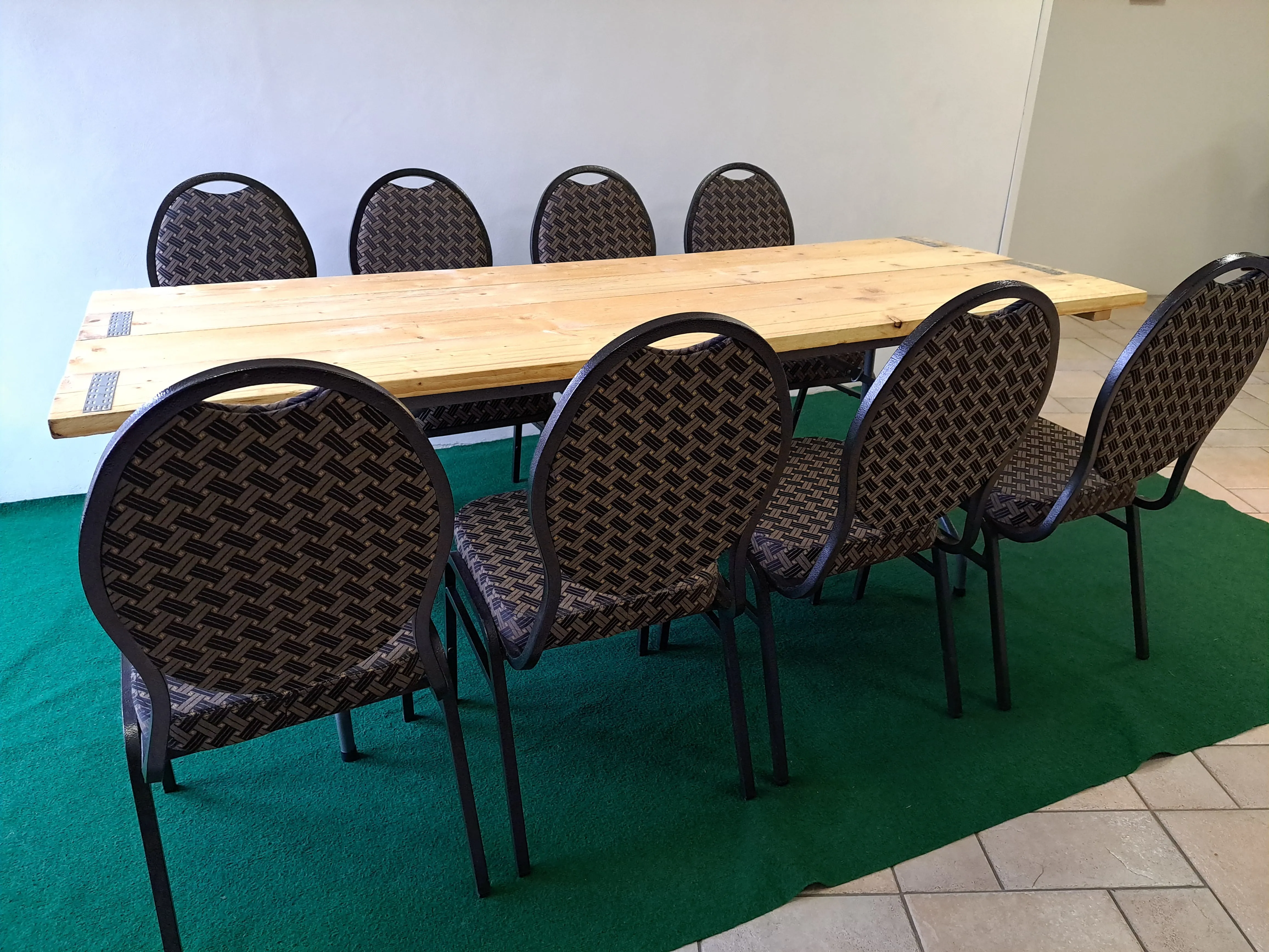 Dinertafel Steigerhout op stalen frame (Festival style)
