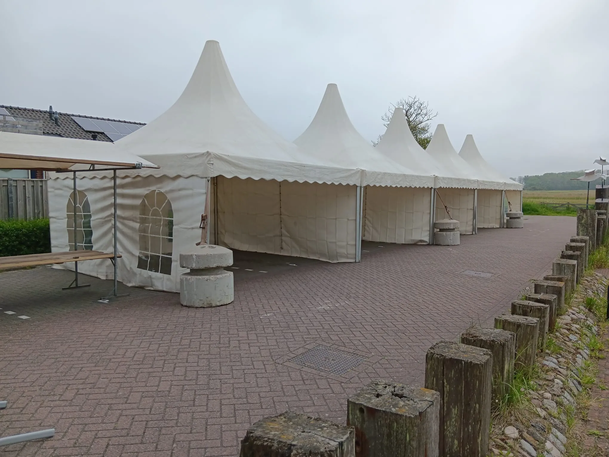 Tent Pagode 5 x 5 meter met zeilen zijwanden