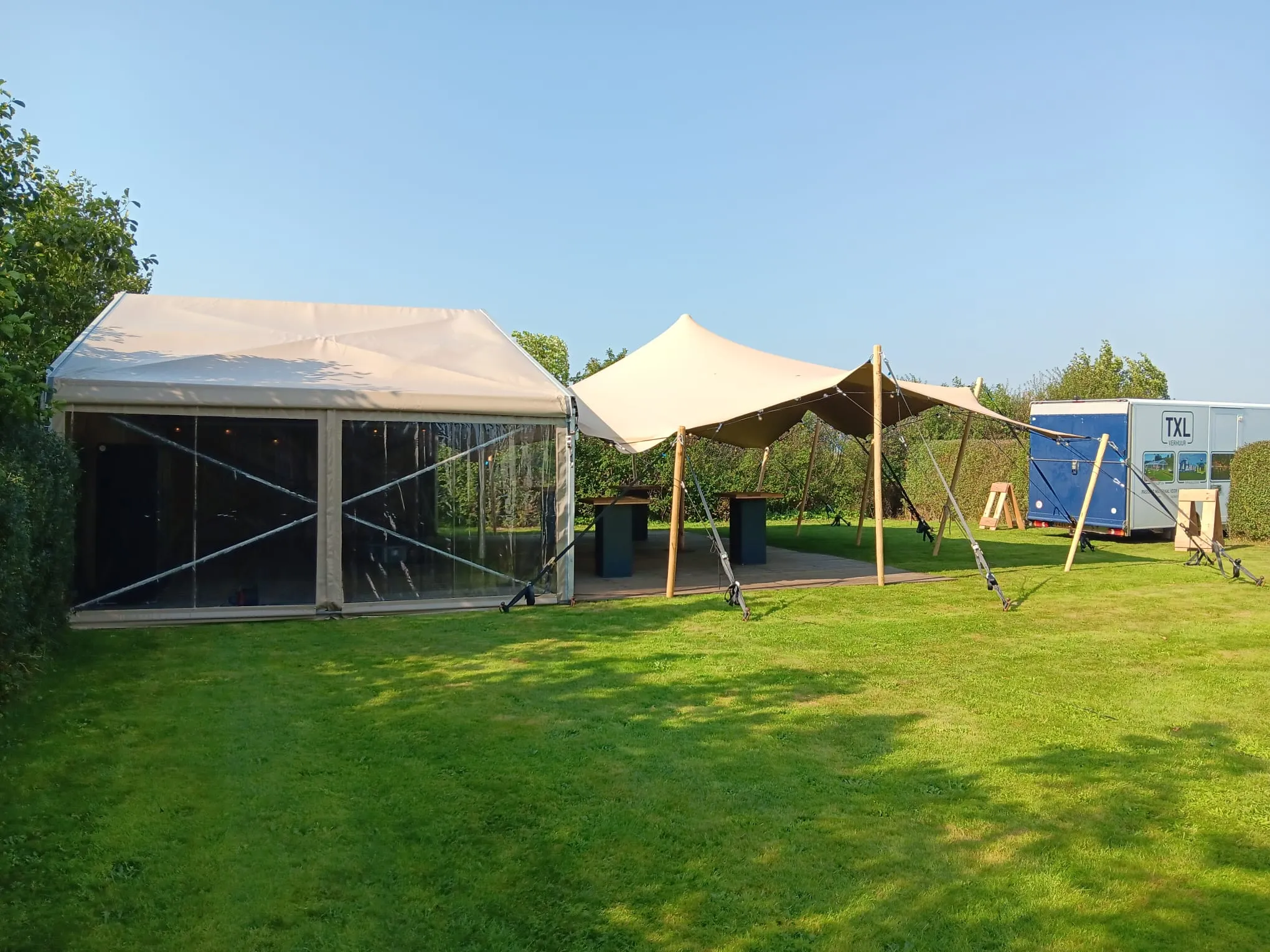 Tent alu hal met Stretchtent luifel Zandkleur