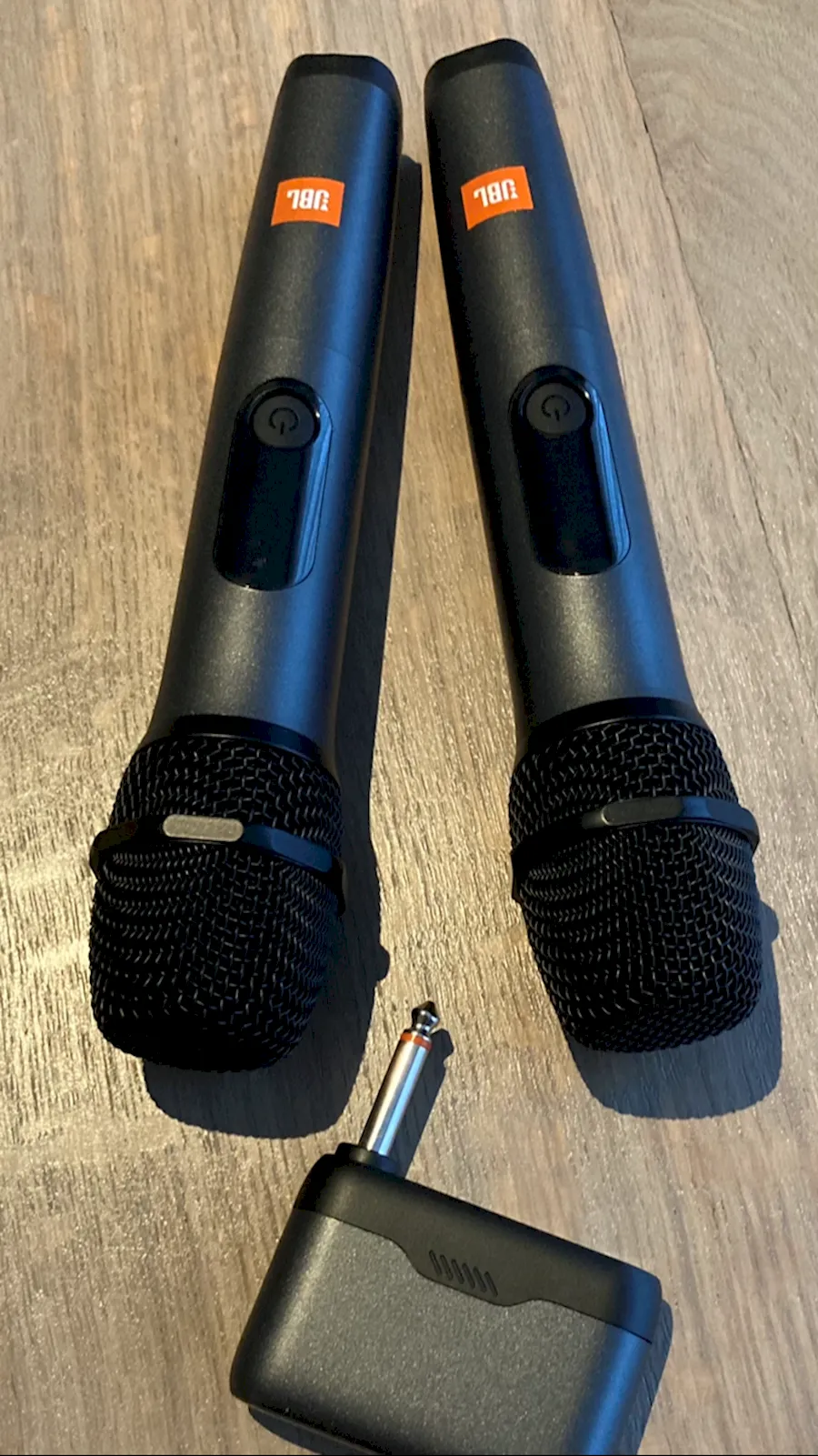 Accuspeaker 520 op statief met 2 draadloze microfoons (p/set)