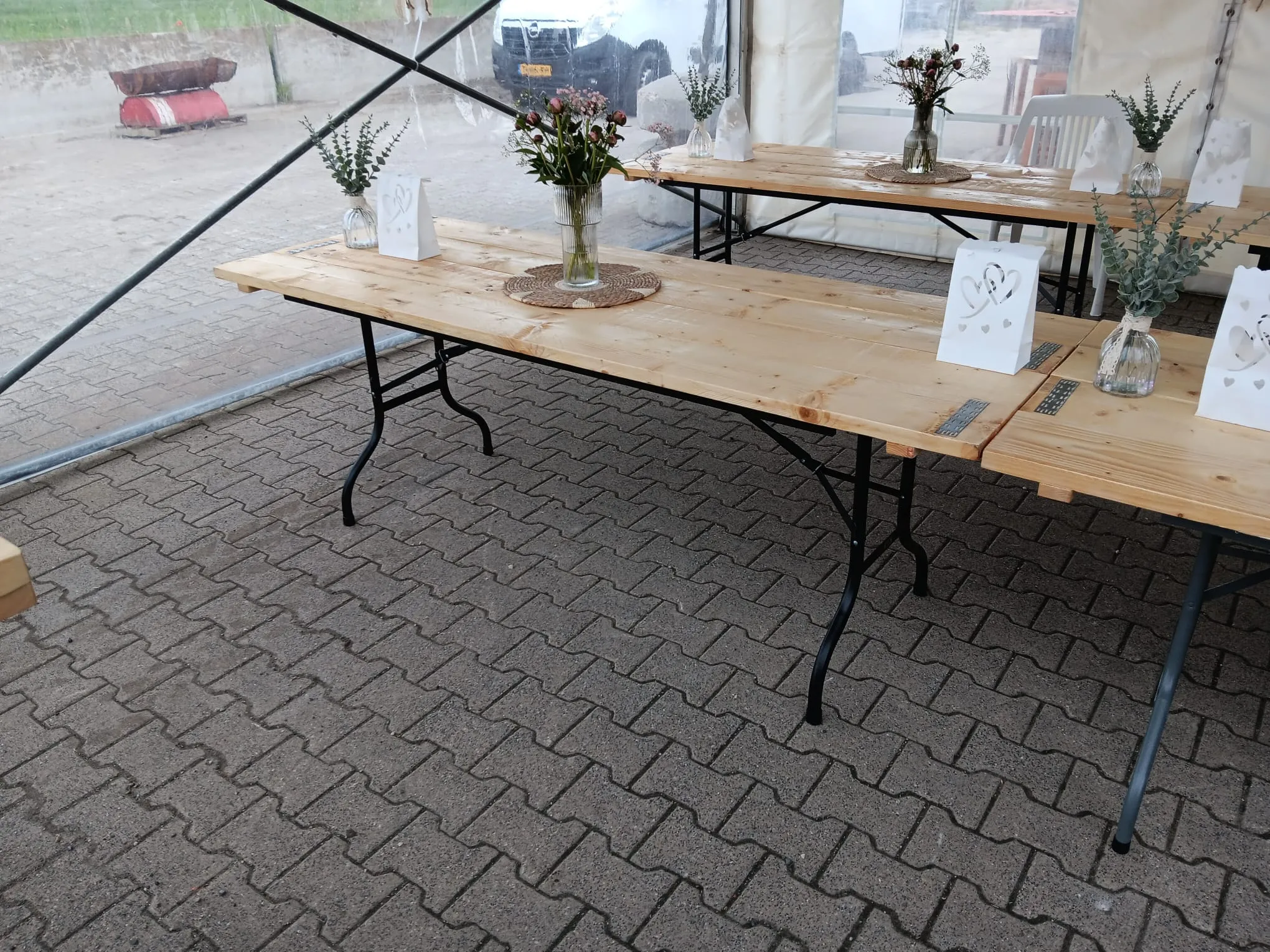 Dinertafel Steigerhout op stalen frame (Festival style)