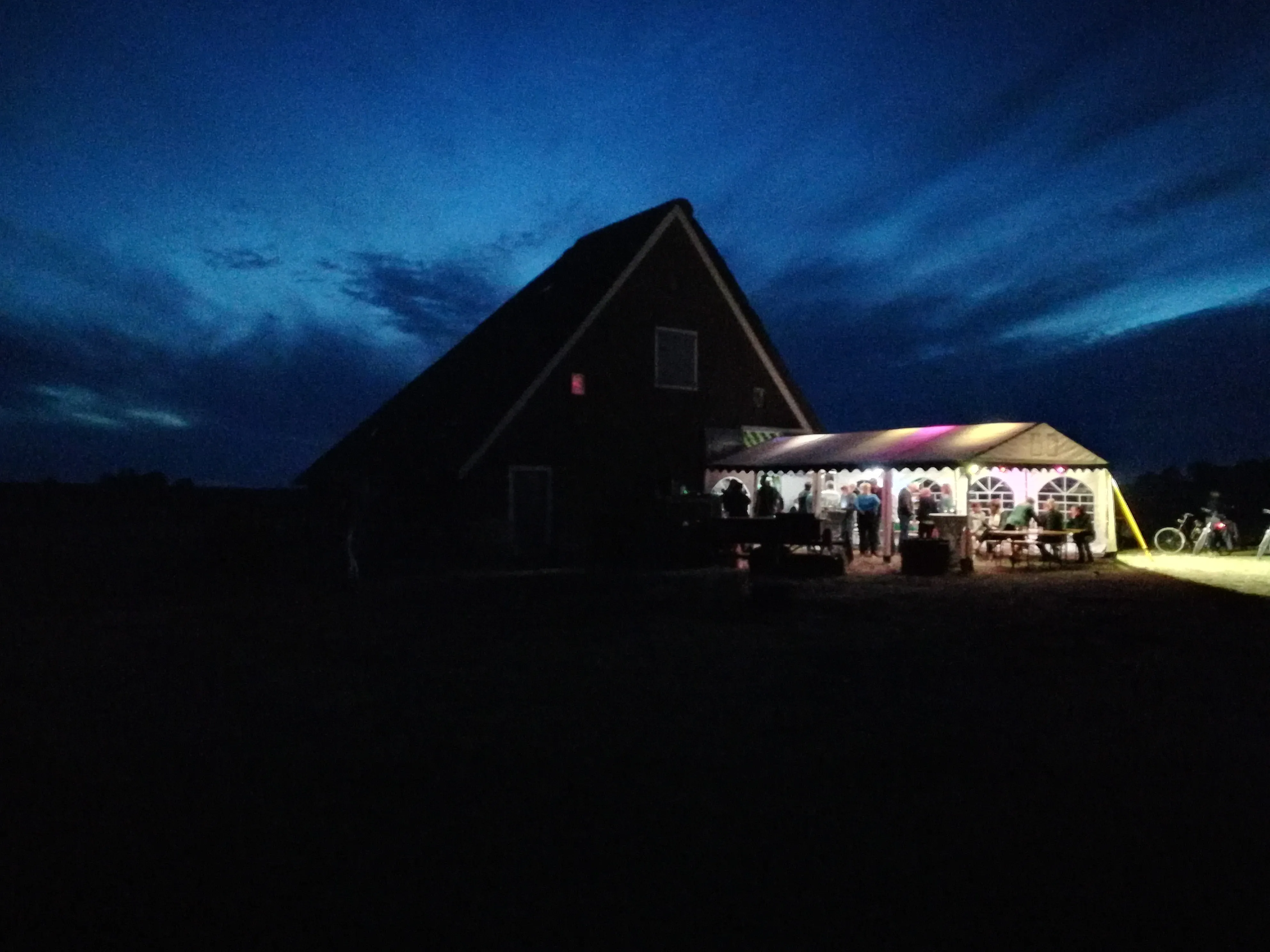 Kops wand partytent raam met doorgang per 5 mtr.