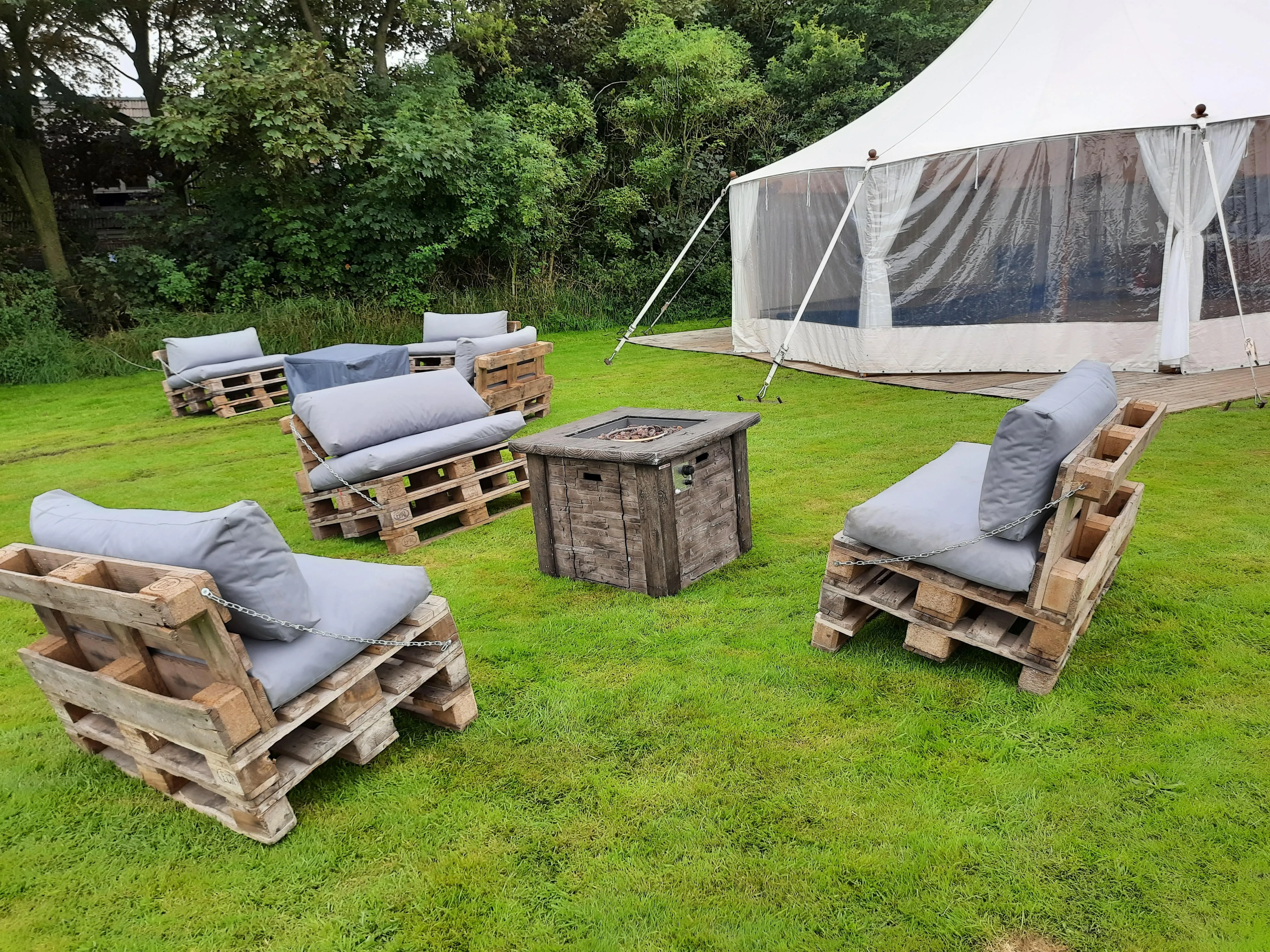 Lounge seat Pallet hoekdeel t.b.v. loungebank-opstelling