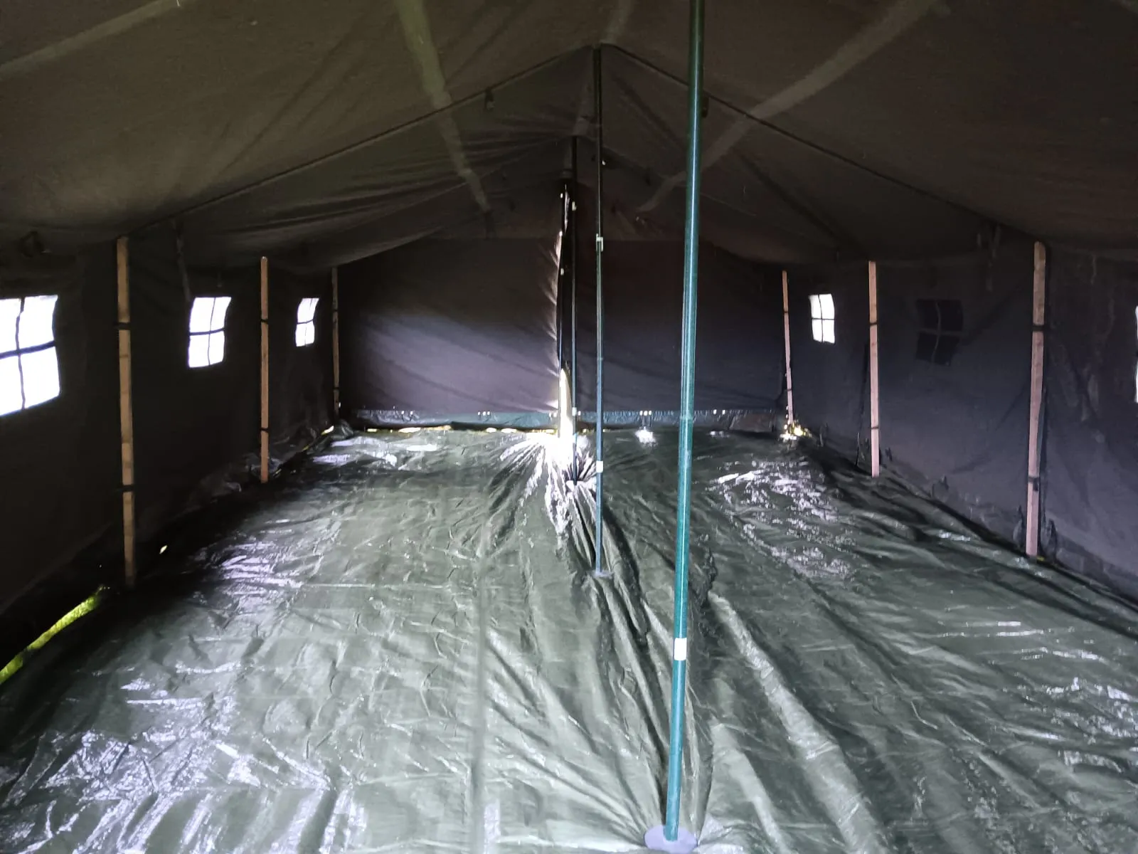 Legertent 5x5 meter (exclusief kosten plaatsing en grondzeil)