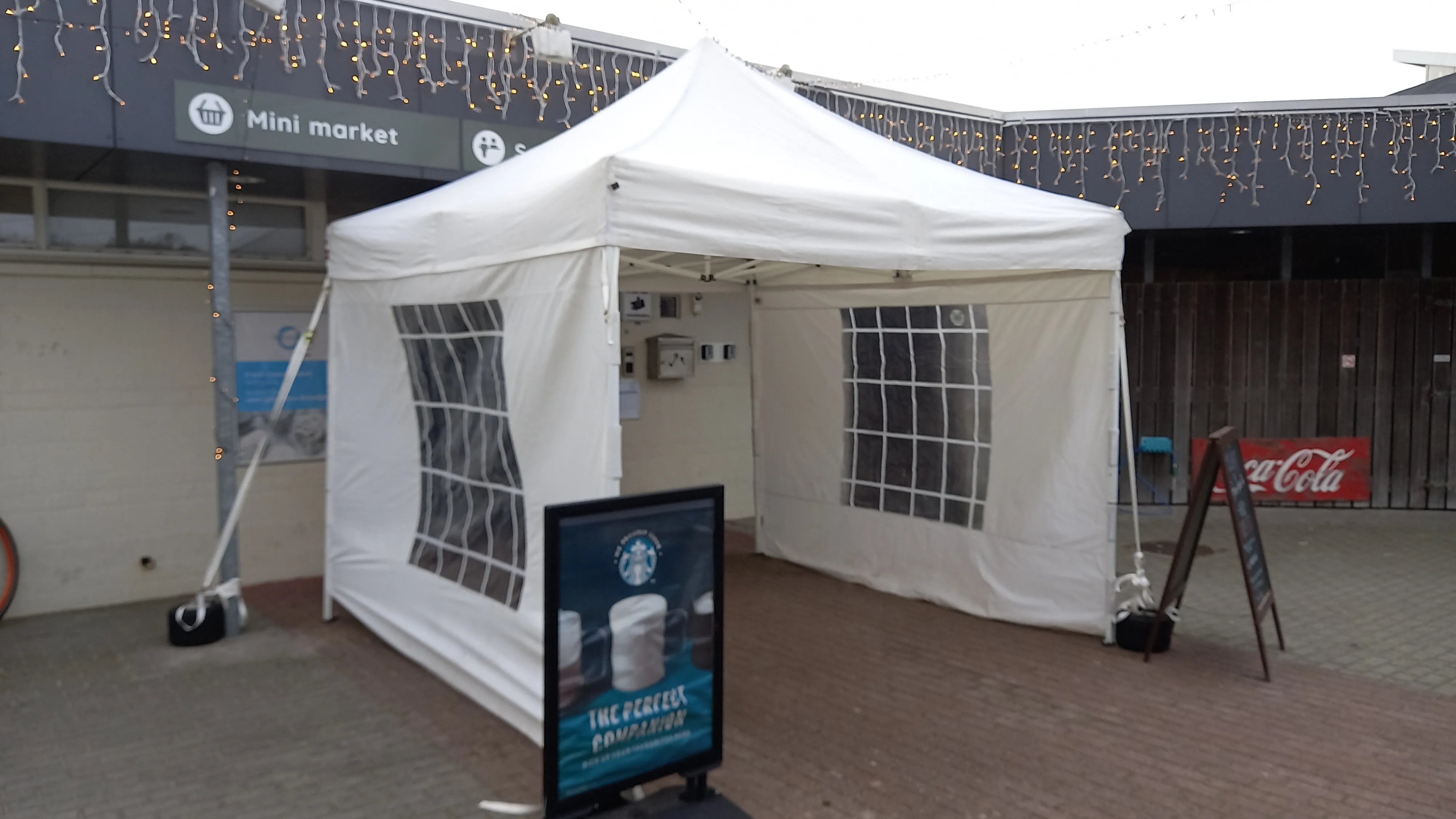 Easyup tent wit 3x3 meter incl. zijwanden
